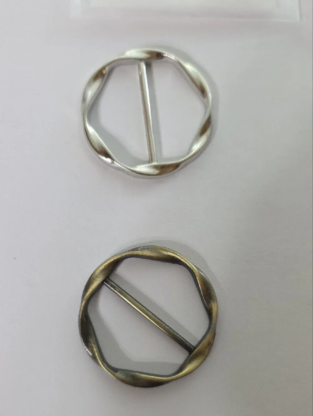 16. Shiny Silver and Matte Brass Gold Round Scarf/Tee Rings - Pack of 2